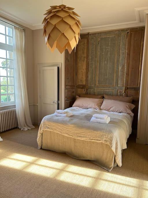 Charming 18Th Century Chateau, Near Bayeux In Calvados, Normandie Livry  Bagian luar foto
